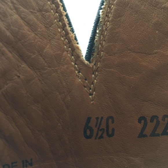 Lucchese distressed leather boots - Picture 3 of 12